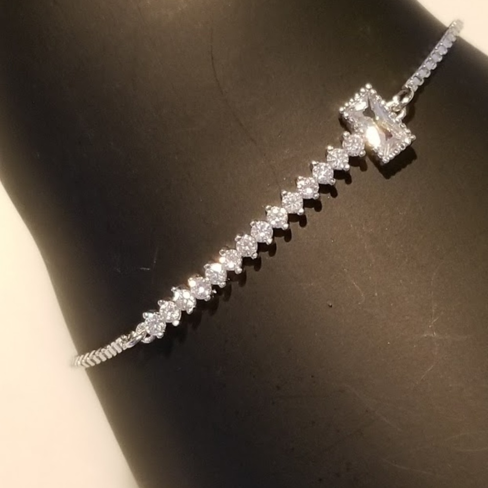 White gold toned bracelet
